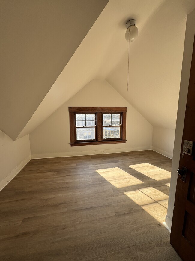 Building Photo - 2241 Burnet Ave