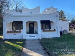 Building Photo - 409 N Main St