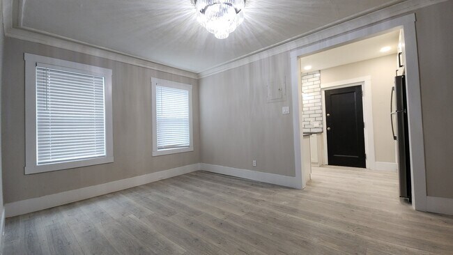 Building Photo - 7556 Byron Pl
