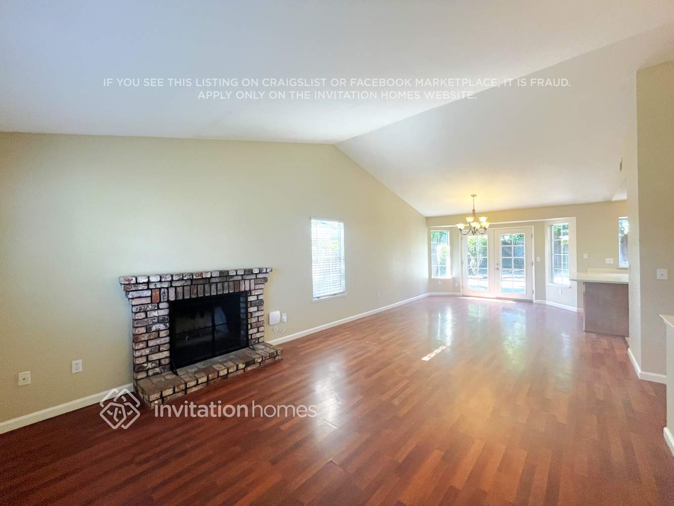 Building Photo - 303 Hampshire Ct