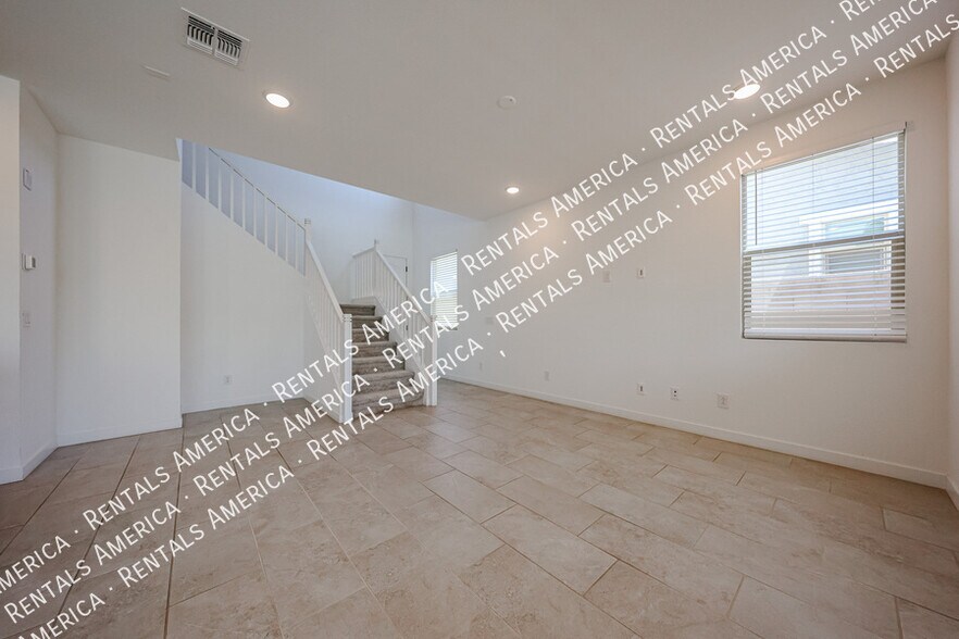 Building Photo - 9329 East Sebring Avenue