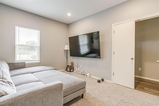 Building Photo - Great 4 Bed, 2 Bath in South Arlington- Mansfield ISD-  76001