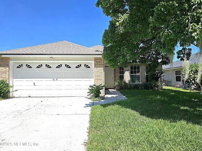 Primary Photo - 1864 Sunchase Ct
