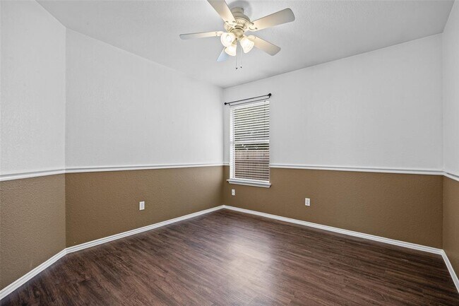Building Photo - 17305 Dashwood Creek Dr