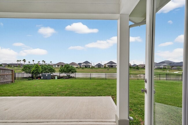 Building Photo - 6822 Ivory Sedge Trl