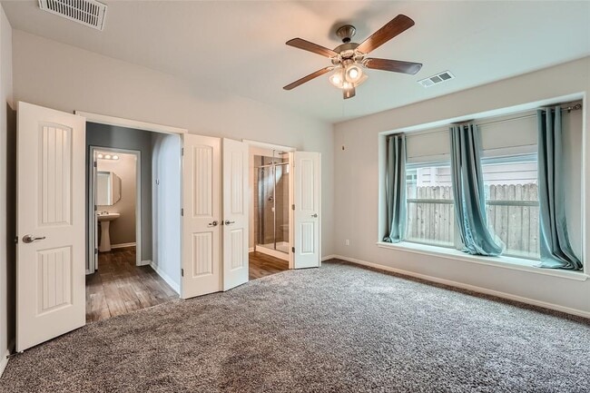 Building Photo - 803 Stampede Rd
