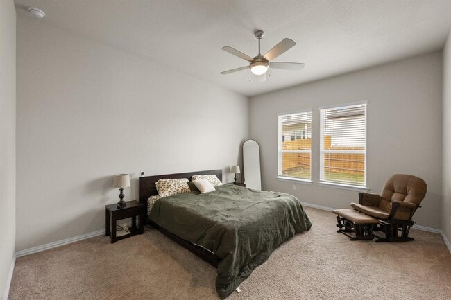 Building Photo - 11800 Seaside Wds Dr