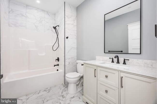 Building Photo - 5692 King Stuart Dr