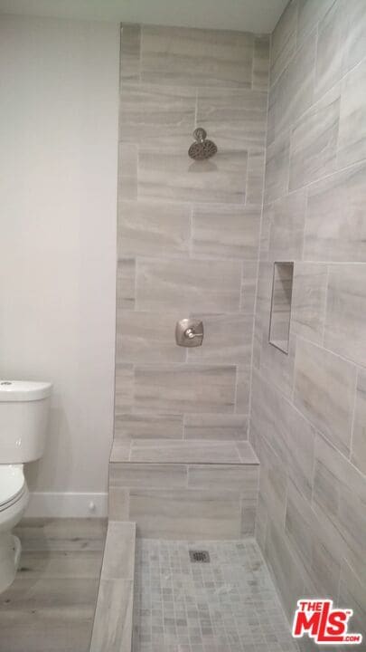 Building Photo - 5347 Monroe St