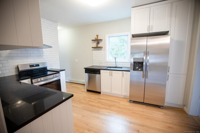 Building Photo - 93 Bailey Rd