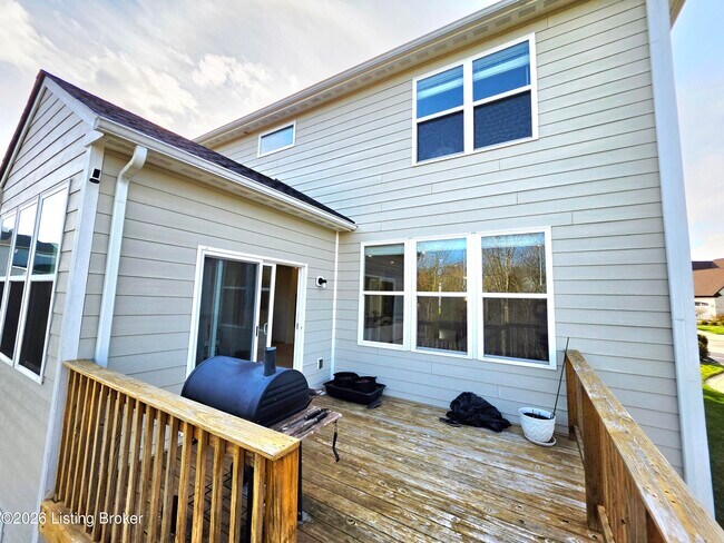 Building Photo - 17505 Shakes Creek Dr