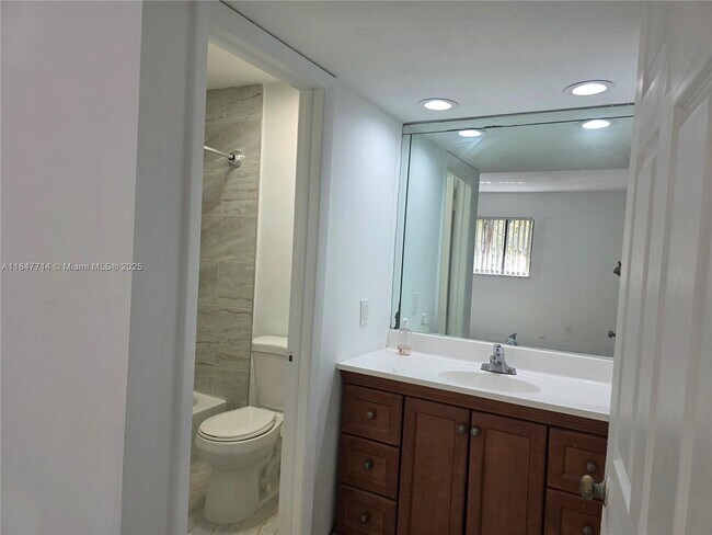 Building Photo - 10629 SW 68th Terrace