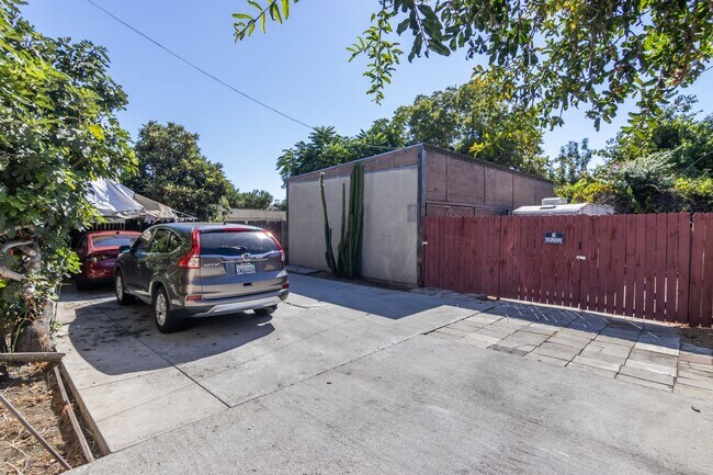 Building Photo - 5927 Corona Ave