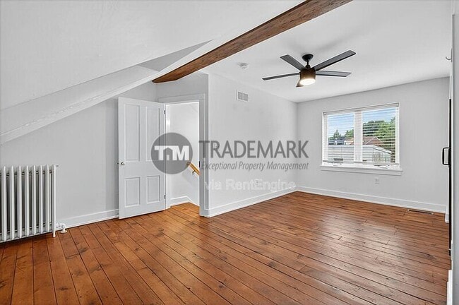 Building Photo - 255 New Holland Ave