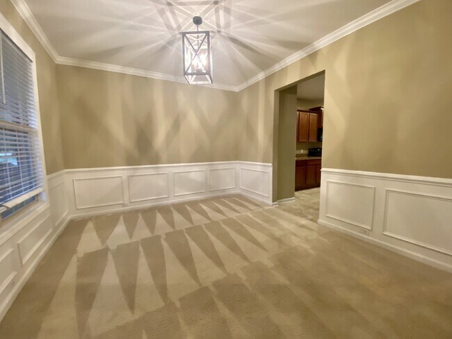 Building Photo - Five Bedroom Single Family Home in Cypress Ridge!