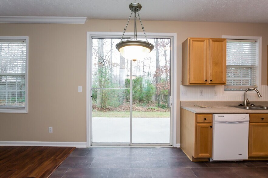 Building Photo - 225 Chamberlyn Ln