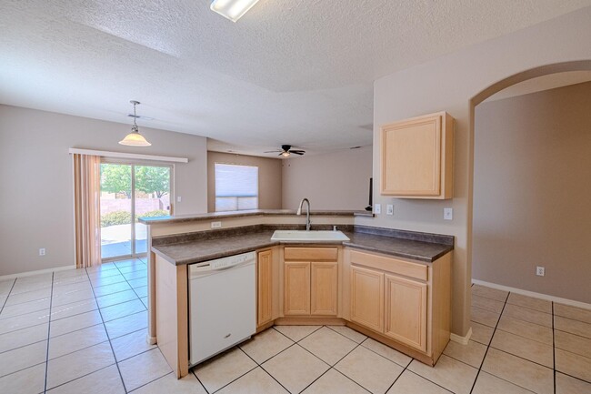Building Photo - 1124 Calle Corvo NE