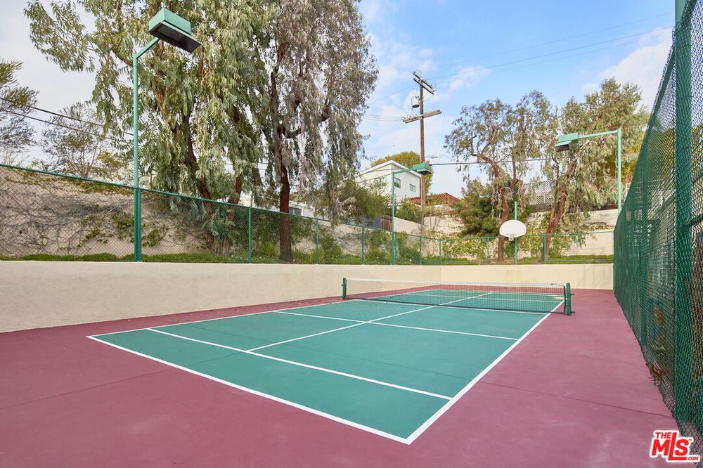 Building Photo - 3460 S Centinela Ave