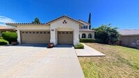 Building Photo - Welcome to your next dream home in Corona!