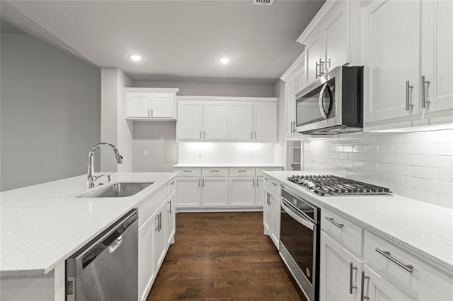 Building Photo - 10641 Enchanted Rock Wy