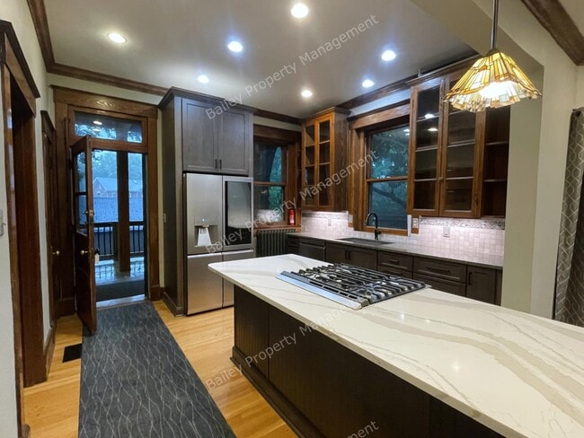 Building Photo - 1458 Cherokee Rd