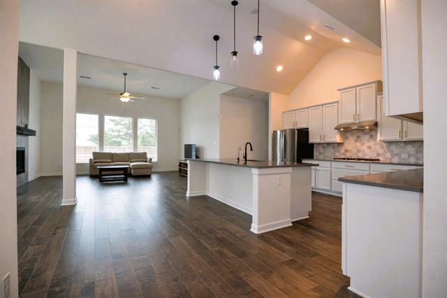 Building Photo - 1819 Navarre Wy