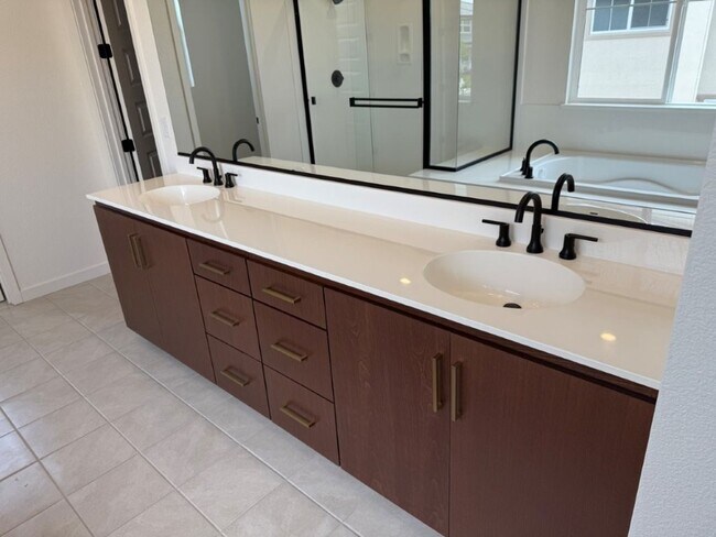 Building Photo - Brand New Desirable One Lake Subdivision -...