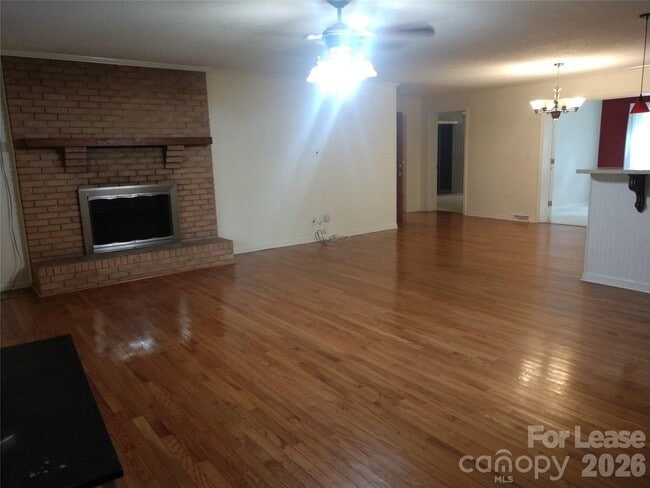 Building Photo - 10115 Elmsbrook Ln