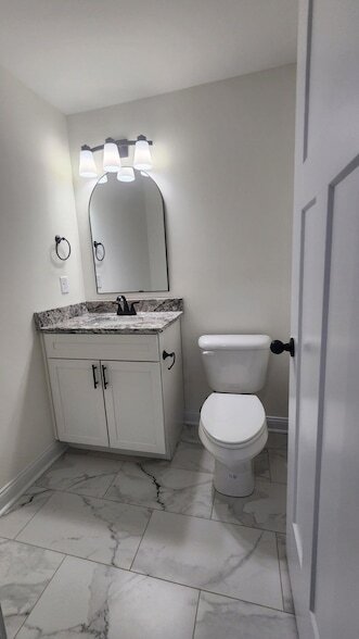 Building Photo - 929 Olympic Ct