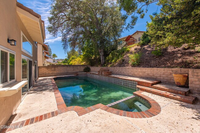 Building Photo - 681 Triunfo Canyon Rd