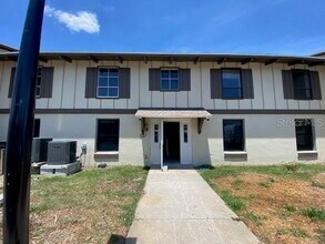 Building Photo - 542 Plaza Seville Ct