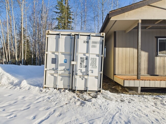 Building Photo - 2377 Edsson Ave