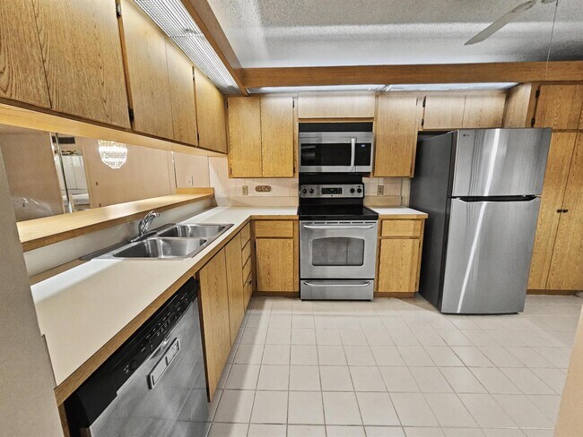 Building Photo - 2811 Village Blvd