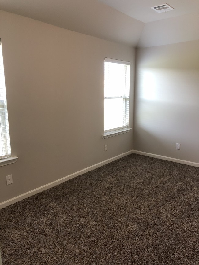 Building Photo - 10552 Tumbleweed Dr