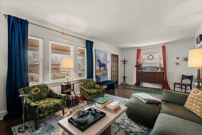 Building Photo - 4040 W 158th St