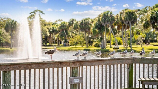 Building Photo - 790 Palm Dr