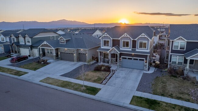 Building Photo - Amazing 2 story in Banning Lewis Ranch