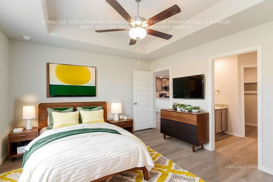 Building Photo - 5747 Daphne Dr