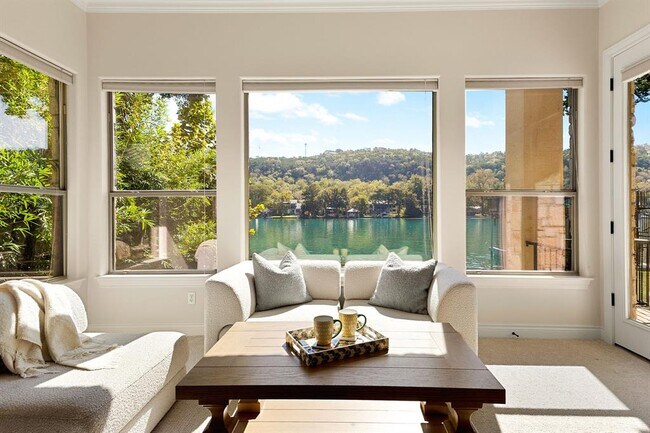 Building Photo - 3113 Ski Shores Terrace