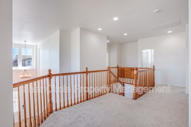 Building Photo - 5560 McFarlan Ranch Dr