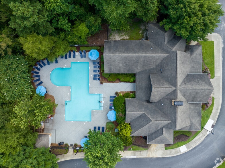 Building Photo - Polo Village