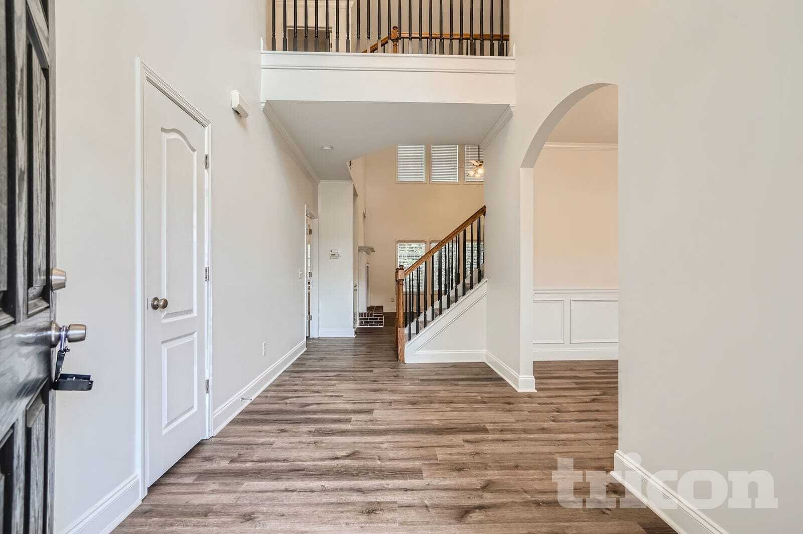 Building Photo - 612 Peach Pl