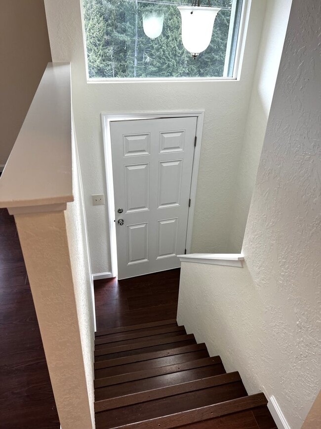 Building Photo - 8989/8987 Hoot Ridge Lane NW
