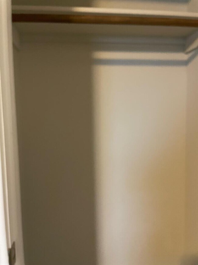 Building Photo - 665 Donegal Ln