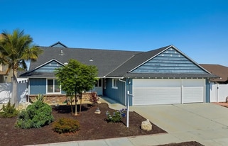 Building Photo - 20428 Roslin Ave
