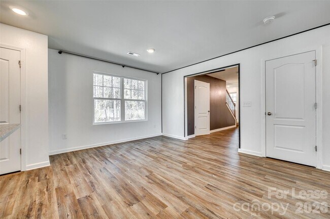 Building Photo - 1131 Ava Trail Ln