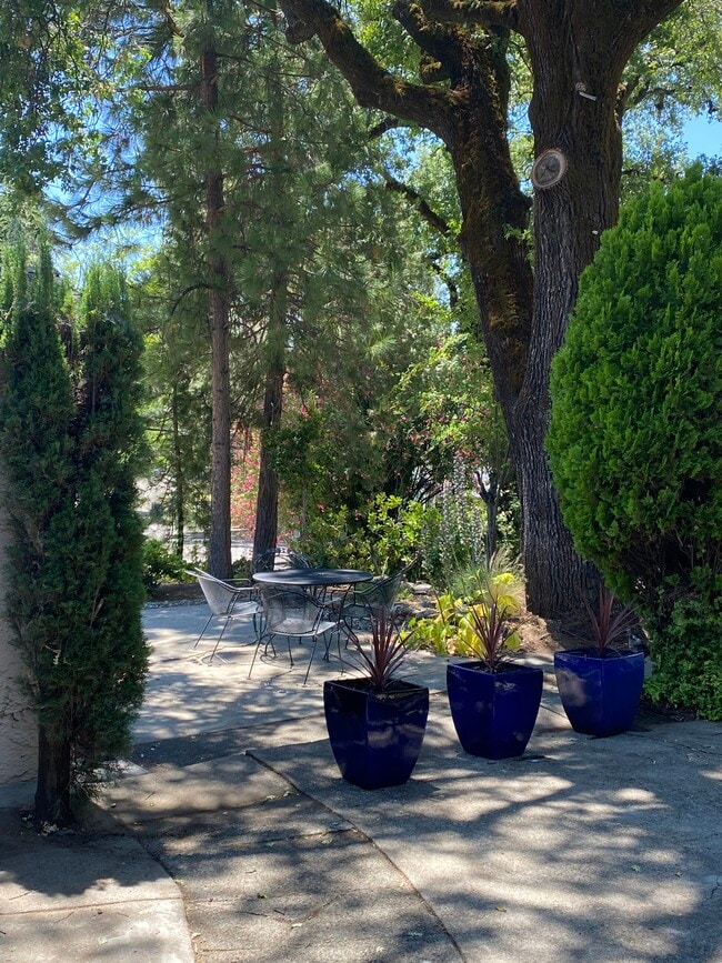 Primary Photo - 1478 Benton Dr