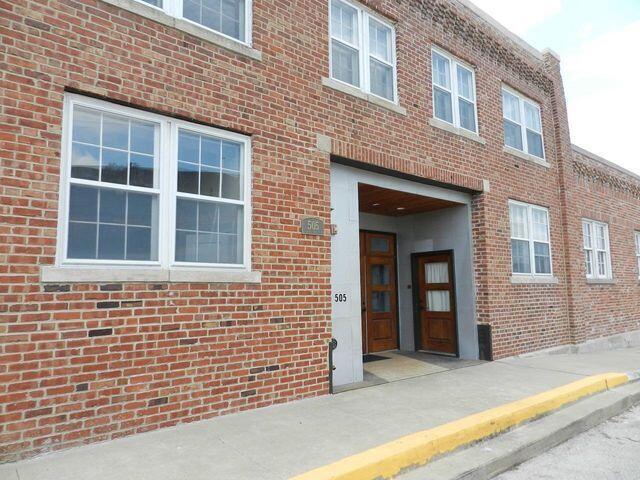 Building Photo - 505 Fay St