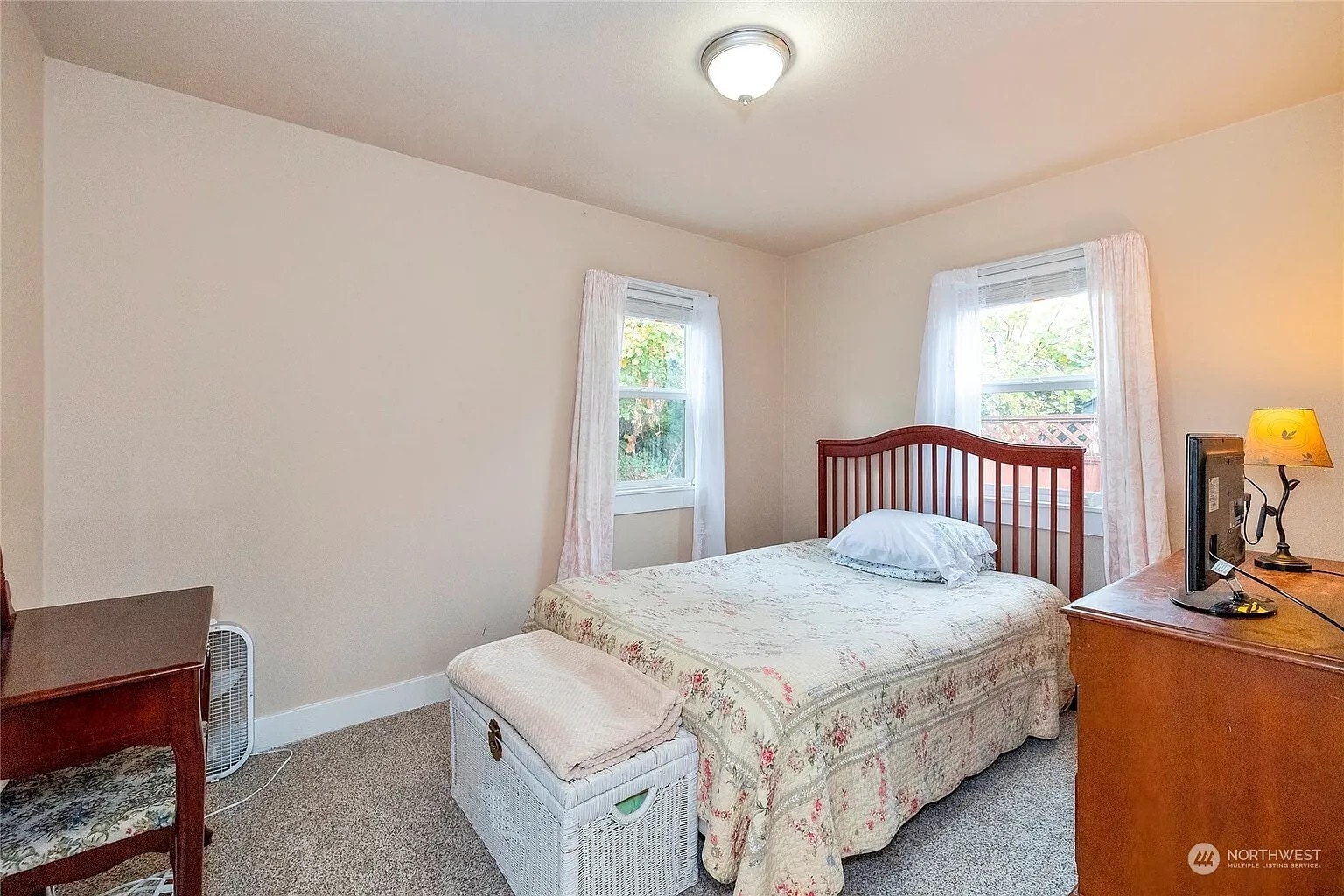 Building Photo - 916 Hull Ave