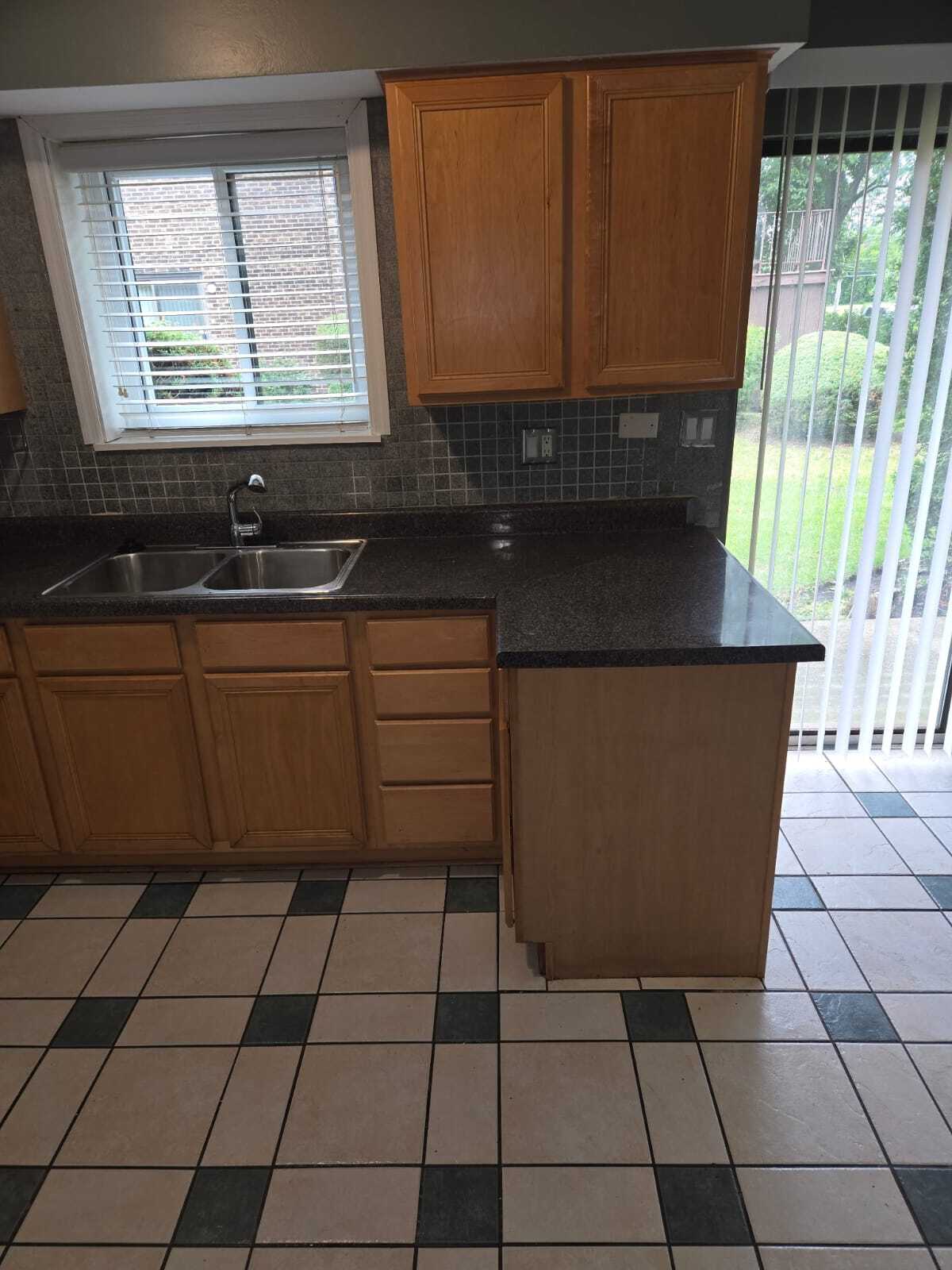 Building Photo - 346 E Rimini Ct